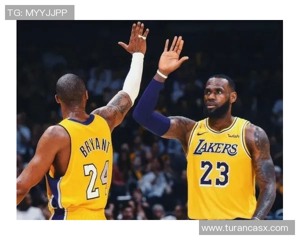 科比领衔湖人对阵勇士首节激战回顾与精彩瞬间分析