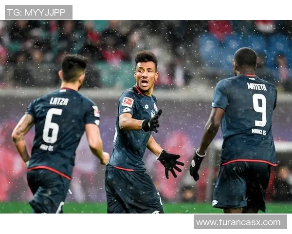 图片报：莱比锡挖了美职联女足主管，成德甲前史首位女人CEO